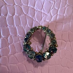 Vintage-Inspired Gold Tone Blue Green Crystal Brooch - Women Jewelry